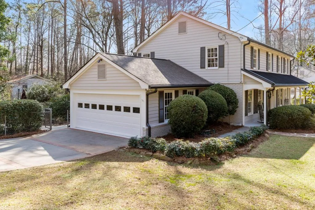 7105 Faunsworth Drive, Sandy Springs, Georgia 30328, 5 Bedrooms Bedrooms, ,3 BathroomsBathrooms,Residential,Sold,7105 Faunsworth Drive,6845752