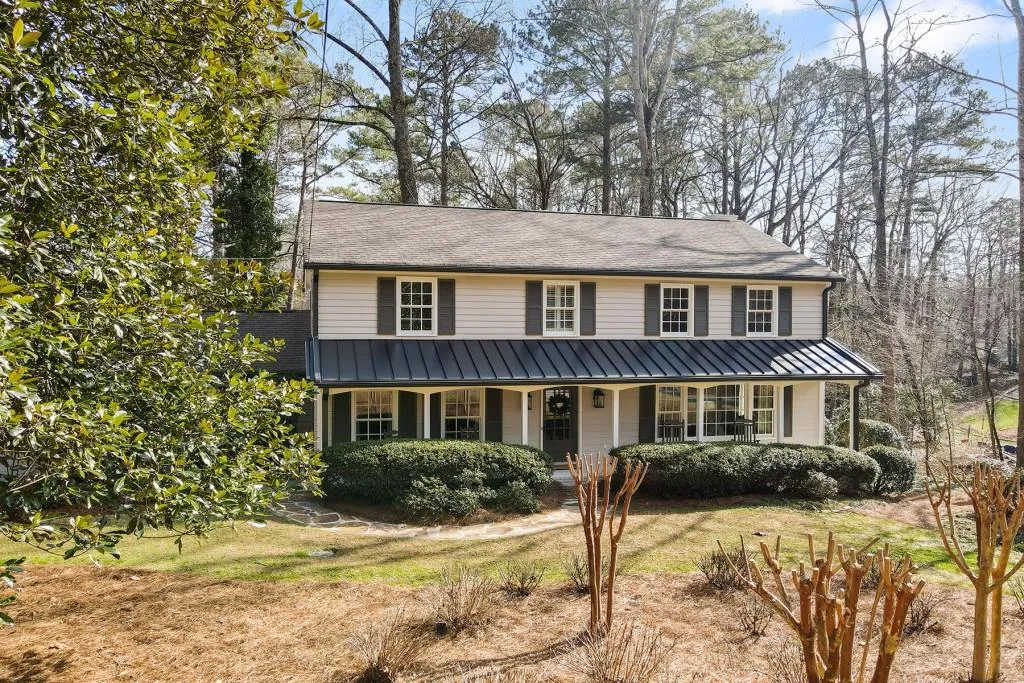 7105 Faunsworth Drive, Sandy Springs, Georgia 30328, 5 Bedrooms Bedrooms, ,3 BathroomsBathrooms,Residential,Sold,7105 Faunsworth Drive,6845752