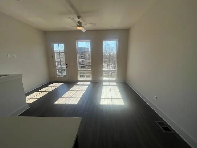 1274 Longreen Terrace Nw Unit 114, Atlanta, Georgia 30318, 2 Bedrooms Bedrooms, ,2 BathroomsBathrooms,Residential,For Sale,1274 Longreen Terrace Nw Unit 114,7626724