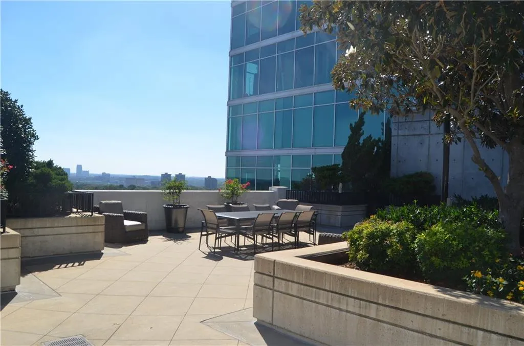 250 Pharr Road Ne Unit 1401, Atlanta, Georgia 30305, 2 Bedrooms Bedrooms, ,2 BathroomsBathrooms,Residential,Sold,250 Pharr Road Ne Unit 1401,5791536