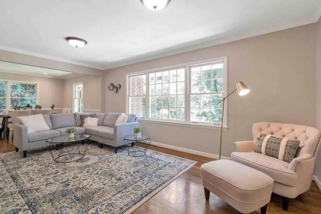 35 Whispering Way, Sandy Springs, Georgia 30328, 4 Bedrooms Bedrooms, ,3 BathroomsBathrooms,Residential,Sold,35 Whispering Way,6919712