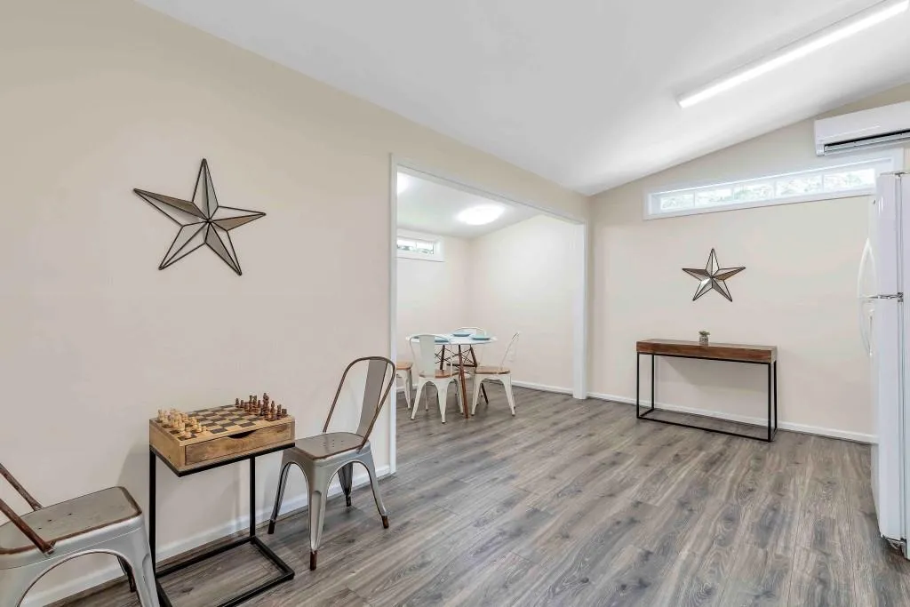 35 Whispering Way, Sandy Springs, Georgia 30328, 4 Bedrooms Bedrooms, ,3 BathroomsBathrooms,Residential,Sold,35 Whispering Way,6919712