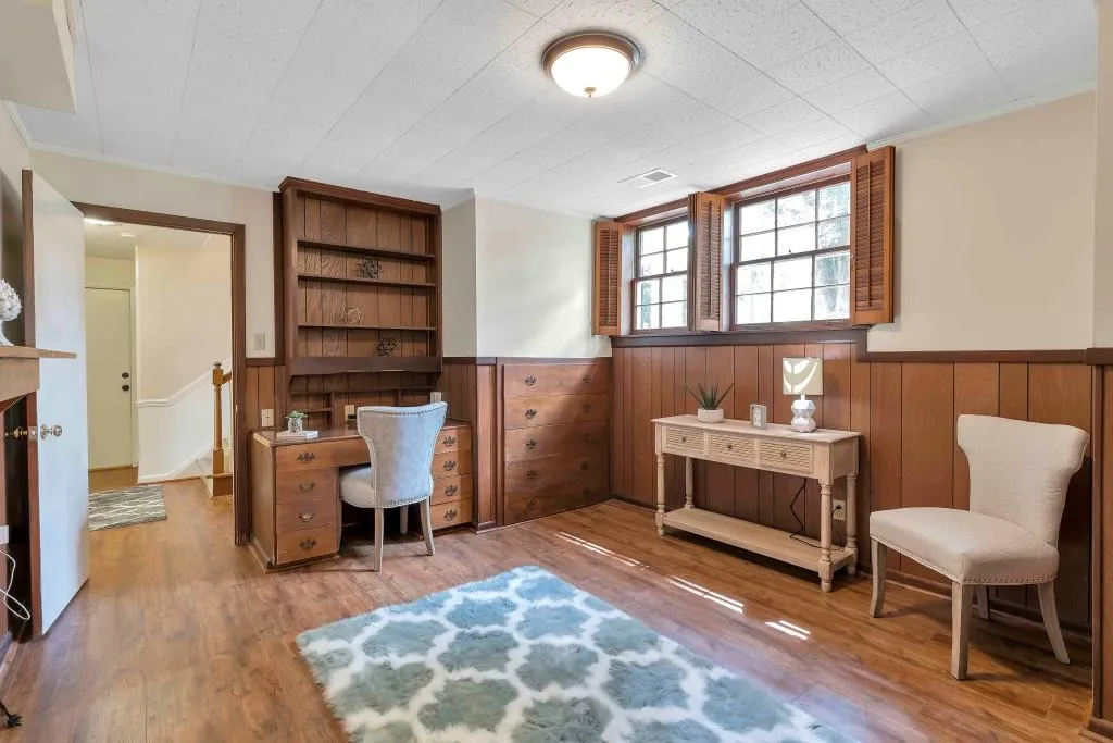 35 Whispering Way, Sandy Springs, Georgia 30328, 4 Bedrooms Bedrooms, ,3 BathroomsBathrooms,Residential,Sold,35 Whispering Way,6919712