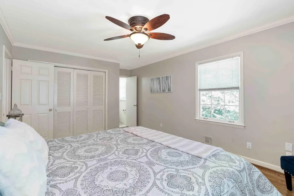 35 Whispering Way, Sandy Springs, Georgia 30328, 4 Bedrooms Bedrooms, ,3 BathroomsBathrooms,Residential,Sold,35 Whispering Way,6919712