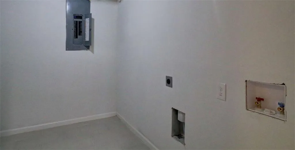 360 Earlston Drive, Sandy Springs, Georgia 30328, 4 Bedrooms Bedrooms, ,3 BathroomsBathrooms,Residential,Sold,360 Earlston Drive,5745471