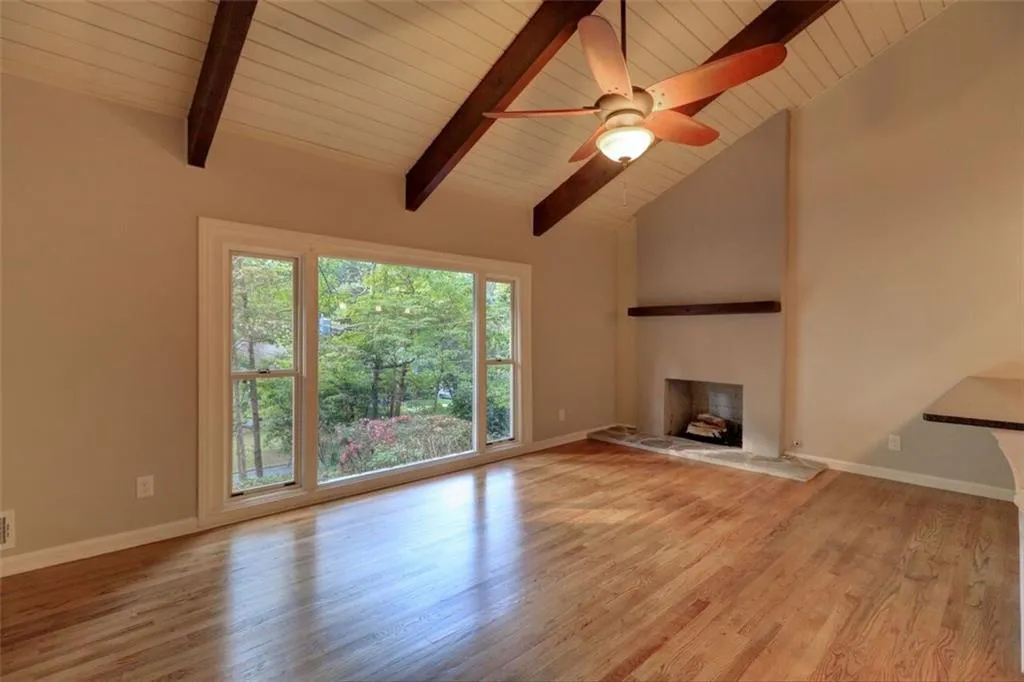 360 Earlston Drive, Sandy Springs, Georgia 30328, 4 Bedrooms Bedrooms, ,3 BathroomsBathrooms,Residential,Sold,360 Earlston Drive,5745471