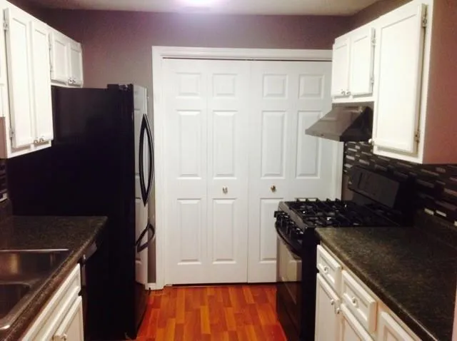 1003 Gettysburg Place, Sandy Springs, Georgia 30350, 2 Bedrooms Bedrooms, ,2 BathroomsBathrooms,Residential,Sold,1003 Gettysburg Place,5980843