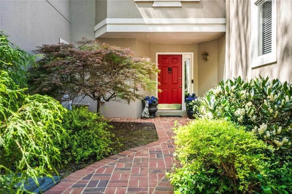 3188 Paces Mill Road Se, Atlanta, Georgia 30339, 3 Bedrooms Bedrooms, ,3 BathroomsBathrooms,Residential,For Sale,3188 Paces Mill Road Se,7557611