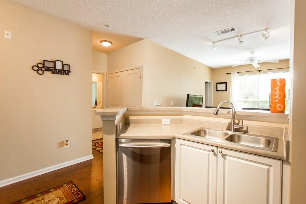 10 Perimeter Summit Boulevard Ne Unit 4325, Brookhaven, Georgia 30319, 1 Bedroom Bedrooms, ,1 BathroomBathrooms,Residential,Sold,10 Perimeter Summit Boulevard Ne Unit 4325,6008370
