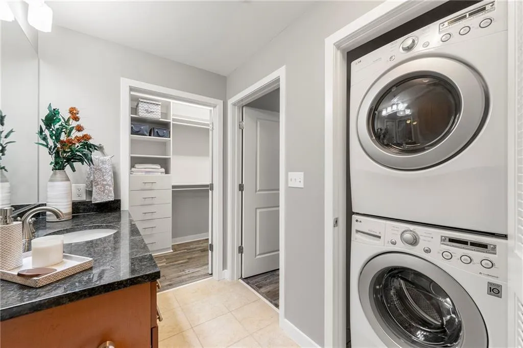 3300 Windy Ridge Parkway Se Unit 1307, Atlanta, Georgia 30339, 1 Bedroom Bedrooms, ,1 BathroomBathrooms,Residential,For Sale,3300 Windy Ridge Parkway Se Unit 1307,7625798