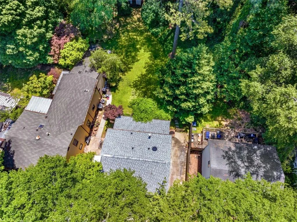 1071 Standard Drive Ne, Brookhaven, Georgia 30319, 3 Bedrooms Bedrooms, ,2 BathroomsBathrooms,Residential,For Sale,1071 Standard Drive Ne,7583809
