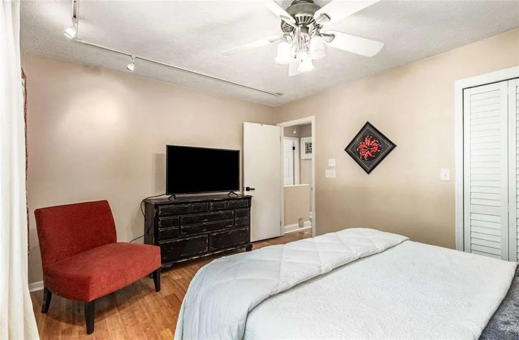 1071 Standard Drive Ne, Brookhaven, Georgia 30319, 3 Bedrooms Bedrooms, ,2 BathroomsBathrooms,Residential,For Sale,1071 Standard Drive Ne,7583809