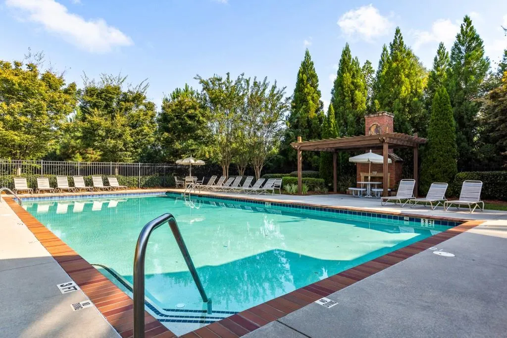 827 Perennial Drive, Sandy Springs, Georgia 30328, 2 Bedrooms Bedrooms, ,2 BathroomsBathrooms,Residential,Sold,827 Perennial Drive,6619840