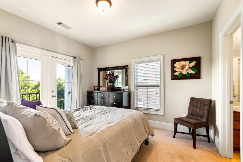 827 Perennial Drive, Sandy Springs, Georgia 30328, 2 Bedrooms Bedrooms, ,2 BathroomsBathrooms,Residential,Sold,827 Perennial Drive,6619840
