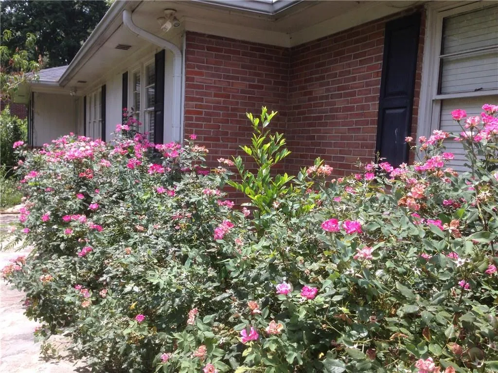 650 Glenforest Road, Sandy Springs, Georgia 30328, 3 Bedrooms Bedrooms, ,2 BathroomsBathrooms,Residential,Sold,650 Glenforest Road,5711621