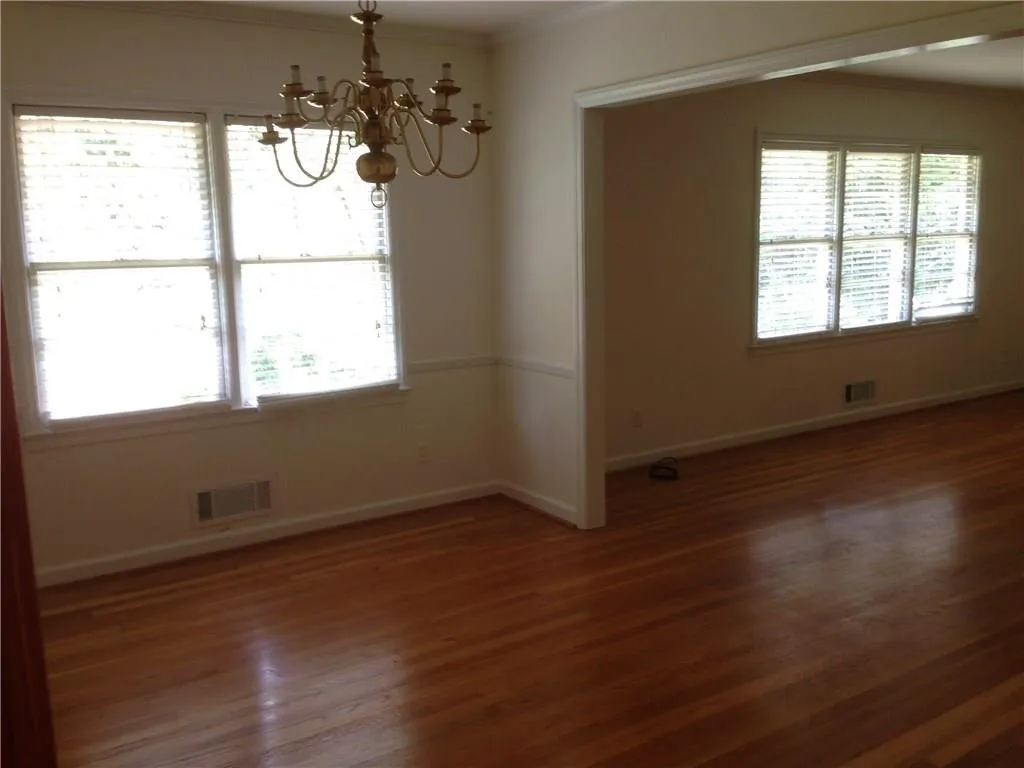 650 Glenforest Road, Sandy Springs, Georgia 30328, 3 Bedrooms Bedrooms, ,2 BathroomsBathrooms,Residential,Sold,650 Glenforest Road,5711621