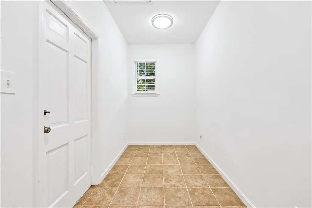 7260 Dunhill Terrace, Atlanta, Georgia 30328, 4 Bedrooms Bedrooms, ,3 BathroomsBathrooms,Residential,For Sale,7260 Dunhill Terrace,7560866