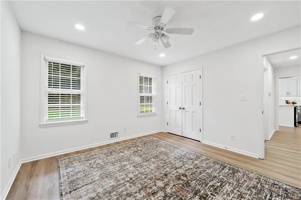 7260 Dunhill Terrace, Atlanta, Georgia 30328, 4 Bedrooms Bedrooms, ,3 BathroomsBathrooms,Residential,For Sale,7260 Dunhill Terrace,7560866