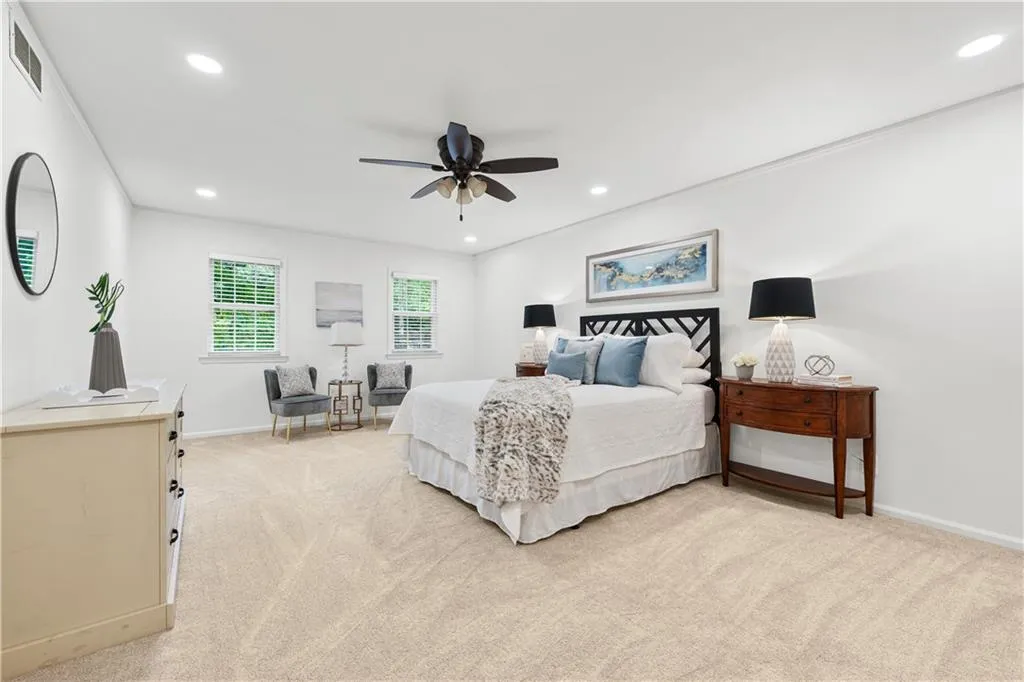 7260 Dunhill Terrace, Atlanta, Georgia 30328, 4 Bedrooms Bedrooms, ,3 BathroomsBathrooms,Residential,For Sale,7260 Dunhill Terrace,7560866