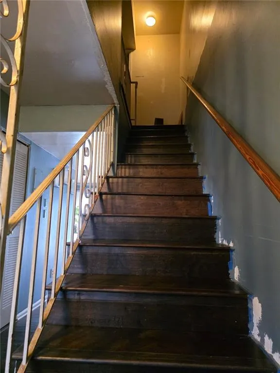 5621 Kingsport Drive, Atlanta, Georgia 30342, 2 Bedrooms Bedrooms, ,1 BathroomBathrooms,Residential,For Sale,5621 Kingsport Drive,7659828