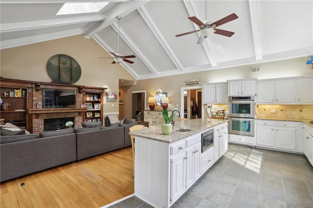 125 Bowline Circle, Atlanta, Georgia 30328, 5 Bedrooms Bedrooms, ,4 BathroomsBathrooms,Residential,Sold,125 Bowline Circle,7136744 125 Bowline Circle, Atlanta, Georgia 30328, 5 Bedrooms Bedrooms, ,4 BathroomsBathrooms,Residential,Sold,125 Bowline Circle,7136744