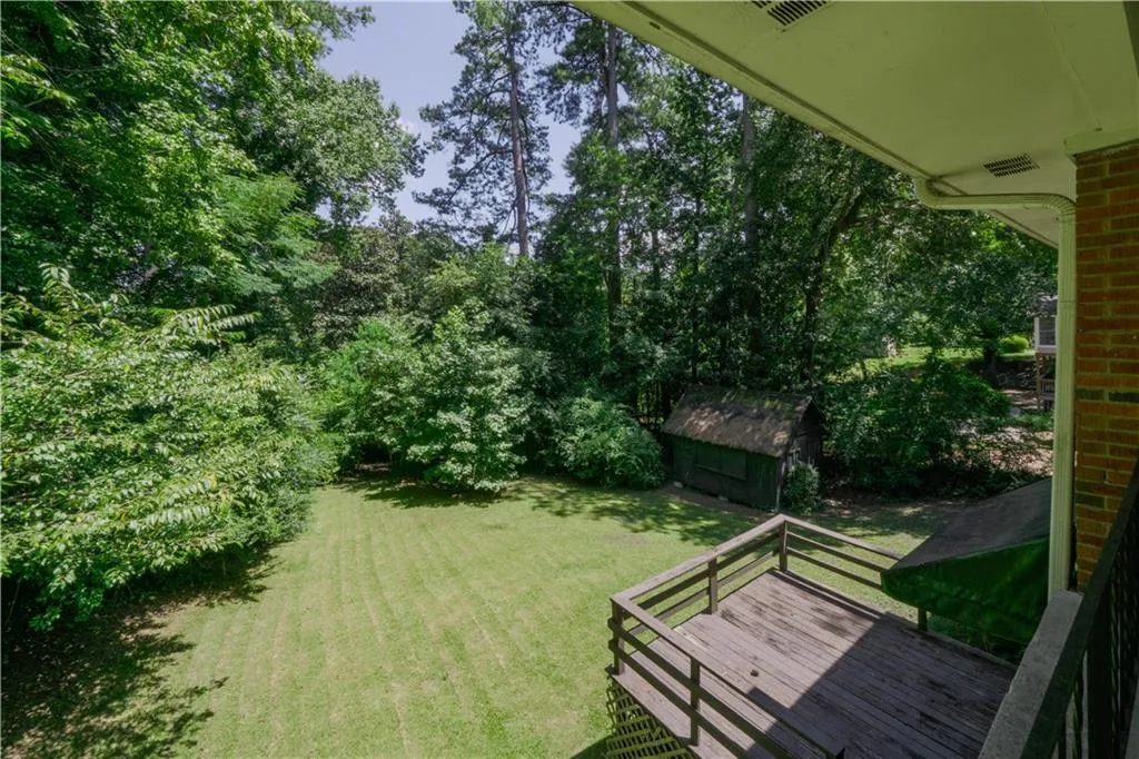 6835 Sunny Brook Lane, Sandy Springs, Georgia 30328, 5 Bedrooms Bedrooms, ,2 BathroomsBathrooms,Residential,Sold,6835 Sunny Brook Lane,7255849