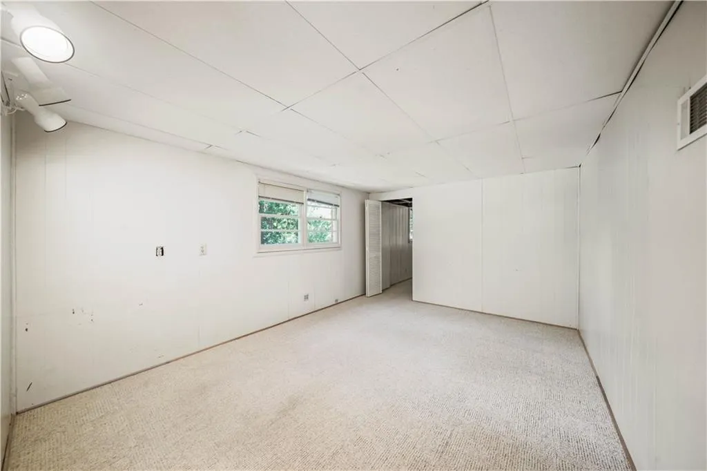 6835 Sunny Brook Lane, Sandy Springs, Georgia 30328, 5 Bedrooms Bedrooms, ,2 BathroomsBathrooms,Residential,Sold,6835 Sunny Brook Lane,7255849