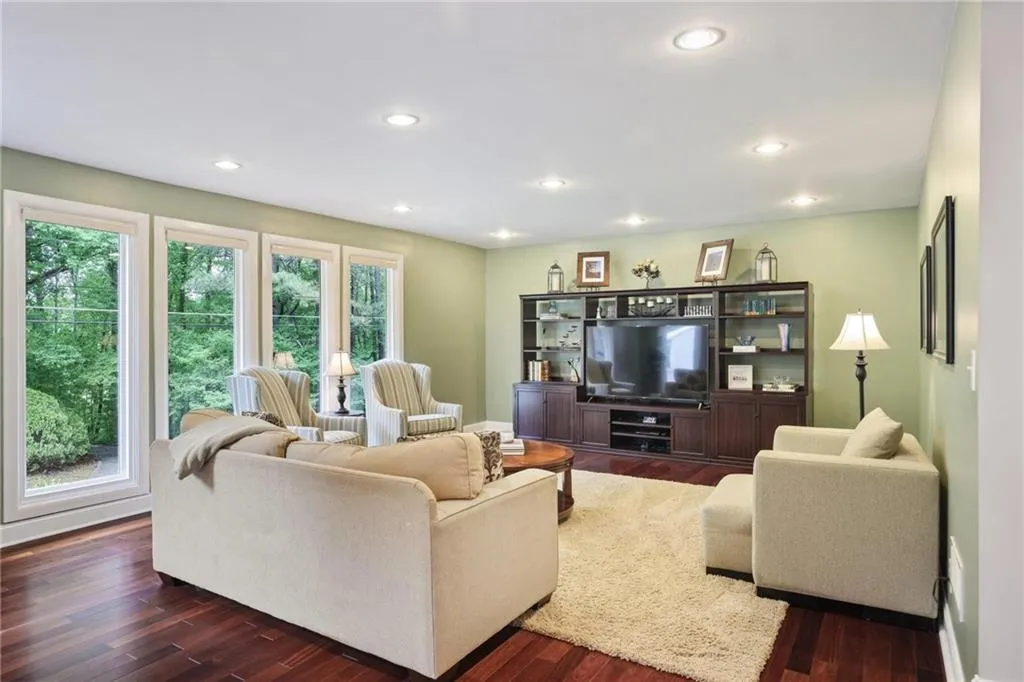 165 River Park Drive, Atlanta, Georgia 30328, 6 Bedrooms Bedrooms, ,4 BathroomsBathrooms,Residential,For Sale,165 River Park Drive,7763343