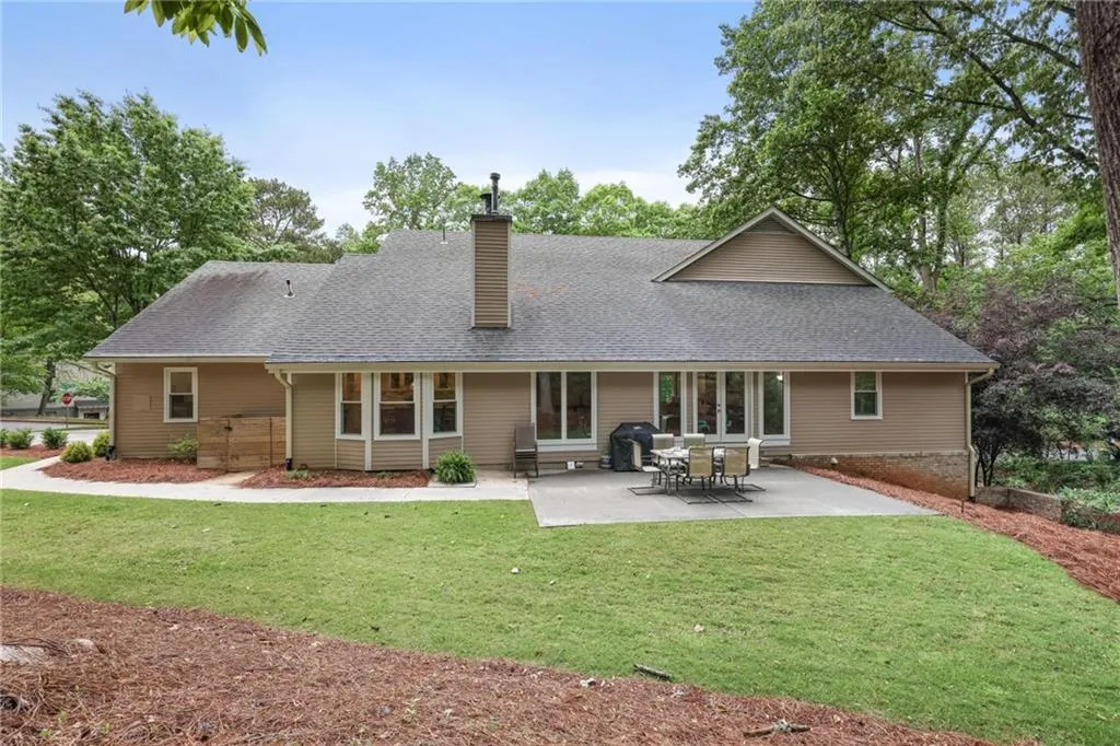 165 River Park Drive, Atlanta, Georgia 30328, 6 Bedrooms Bedrooms, ,4 BathroomsBathrooms,Residential,For Sale,165 River Park Drive,7763343