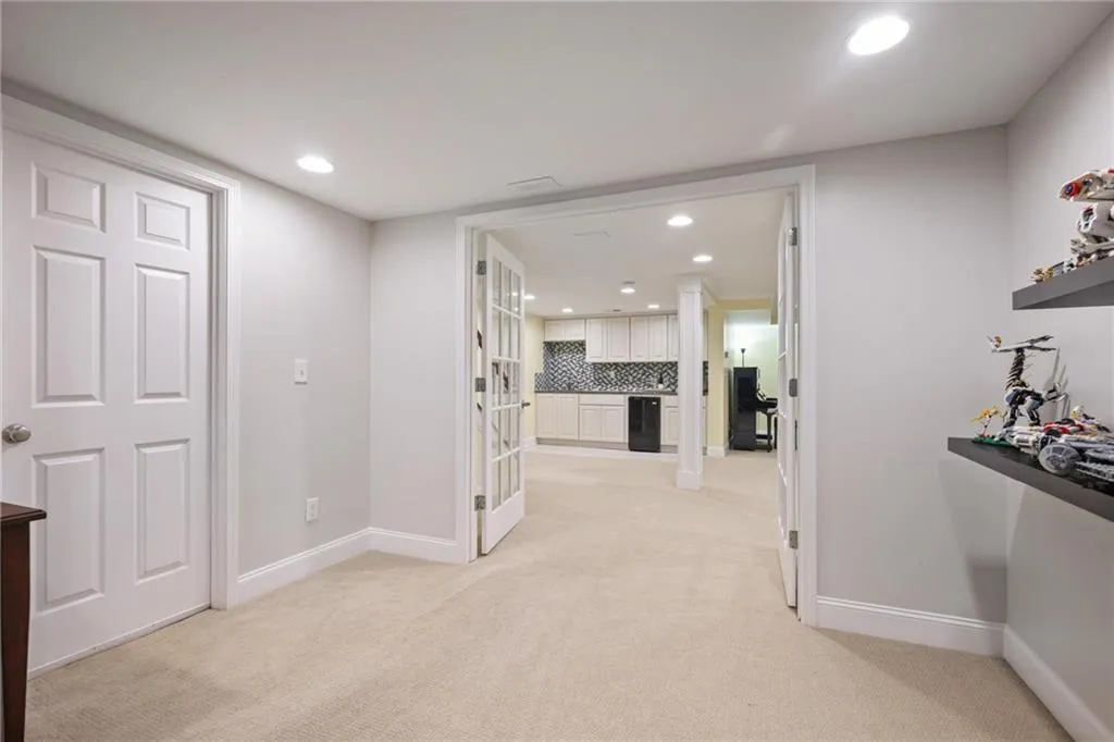 165 River Park Drive, Atlanta, Georgia 30328, 6 Bedrooms Bedrooms, ,4 BathroomsBathrooms,Residential,For Sale,165 River Park Drive,7763343