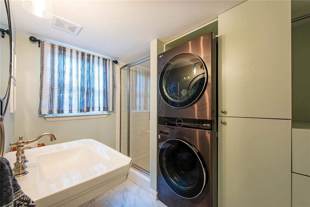 425 Forest Valley Road, Atlanta, Georgia 30342, 4 Bedrooms Bedrooms, ,3 BathroomsBathrooms,Residential,Sold,425 Forest Valley Road,7289697