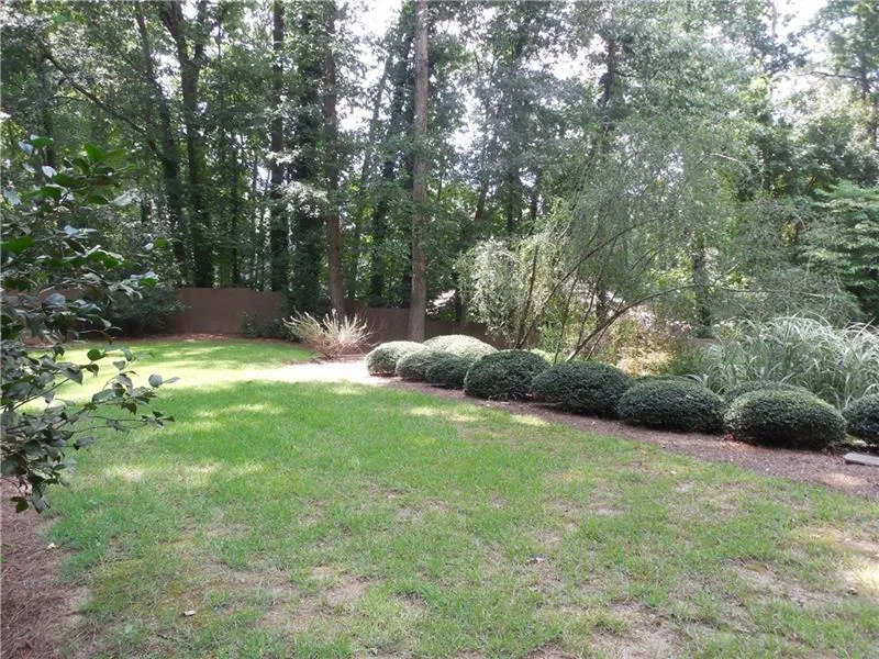 8885 Huntcliff Lake Court, Sandy Springs, Georgia 30350, 4 Bedrooms Bedrooms, ,4 BathroomsBathrooms,Residential,Sold,8885 Huntcliff Lake Court,6028404