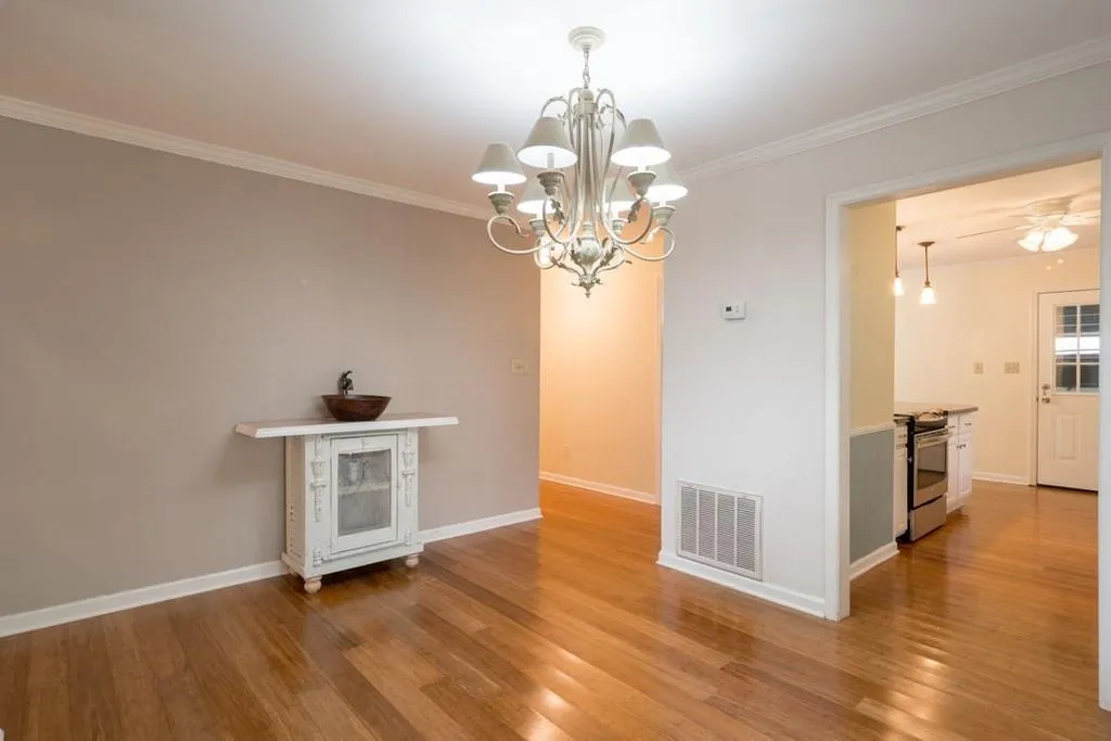 40 Forrest Place, Atlanta, Georgia 30328, 3 Bedrooms Bedrooms, ,2 BathroomsBathrooms,Residential,Sold,40 Forrest Place,6770541