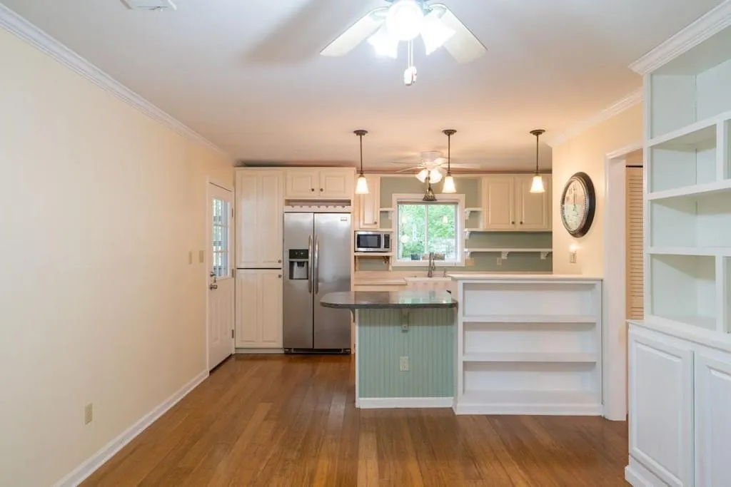 40 Forrest Place, Atlanta, Georgia 30328, 3 Bedrooms Bedrooms, ,2 BathroomsBathrooms,Residential,Sold,40 Forrest Place,6770541