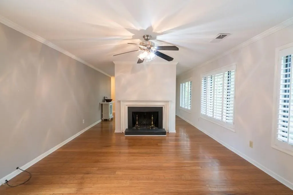 40 Forrest Place, Atlanta, Georgia 30328, 3 Bedrooms Bedrooms, ,2 BathroomsBathrooms,Residential,Sold,40 Forrest Place,6770541