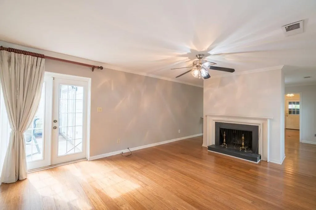 40 Forrest Place, Atlanta, Georgia 30328, 3 Bedrooms Bedrooms, ,2 BathroomsBathrooms,Residential,Sold,40 Forrest Place,6770541