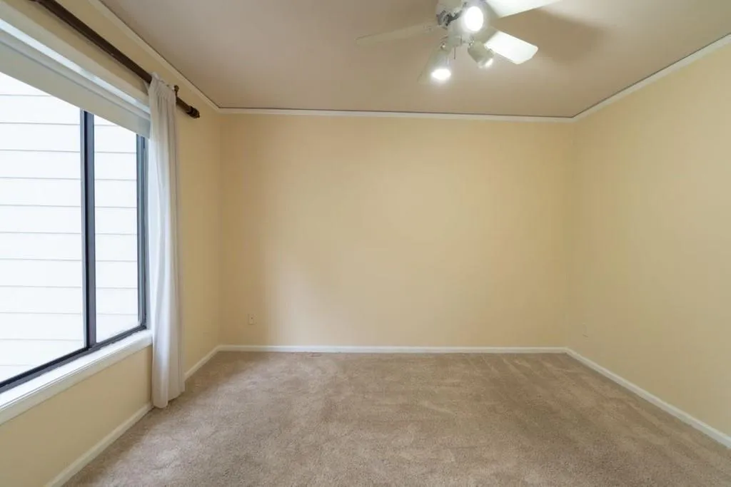 40 Forrest Place, Atlanta, Georgia 30328, 3 Bedrooms Bedrooms, ,2 BathroomsBathrooms,Residential,Sold,40 Forrest Place,6770541