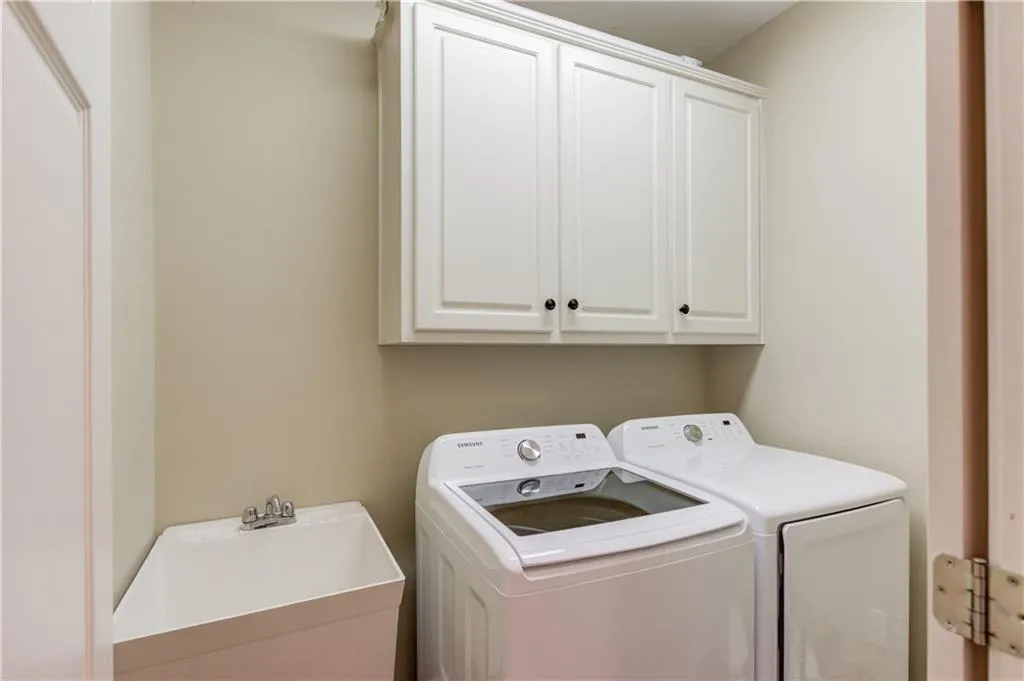 920 Roberts Landing Cove, Atlanta, Georgia 30350, 4 Bedrooms Bedrooms, ,4 BathroomsBathrooms,Residential,Sold,920 Roberts Landing Cove,7696952