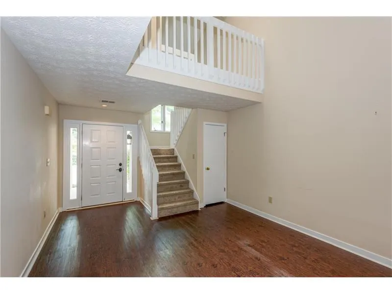 1160 Brookhaven Woods Court Ne, Brookhaven, Georgia 30319, 2 Bedrooms Bedrooms, ,2 BathroomsBathrooms,Residential,Sold,1160 Brookhaven Woods Court Ne,5721722