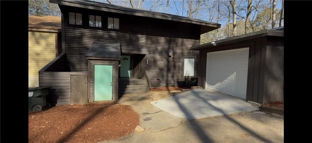 2563 Terrace Trail, Decatur, Georgia 30035