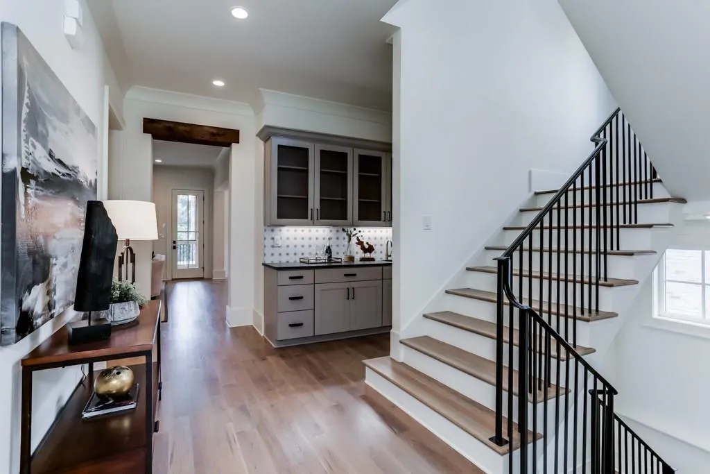 463 Brookfield Drive Ne, Sandy Springs, Georgia 30342, 5 Bedrooms Bedrooms, ,5 BathroomsBathrooms,Residential,Sold,463 Brookfield Drive Ne,6042396