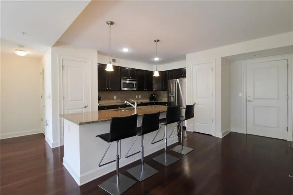 200 River Vista Drive Unit 519, Atlanta, Georgia 30339, 2 Bedrooms Bedrooms, ,2 BathroomsBathrooms,Residential,Sold,200 River Vista Drive Unit 519,5915048