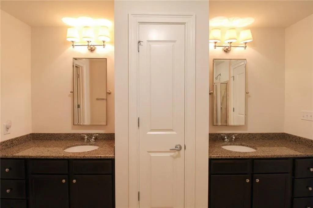 200 River Vista Drive Unit 519, Atlanta, Georgia 30339, 2 Bedrooms Bedrooms, ,2 BathroomsBathrooms,Residential,Sold,200 River Vista Drive Unit 519,5915048