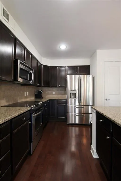 200 River Vista Drive Unit 519, Atlanta, Georgia 30339, 2 Bedrooms Bedrooms, ,2 BathroomsBathrooms,Residential,Sold,200 River Vista Drive Unit 519,5915048