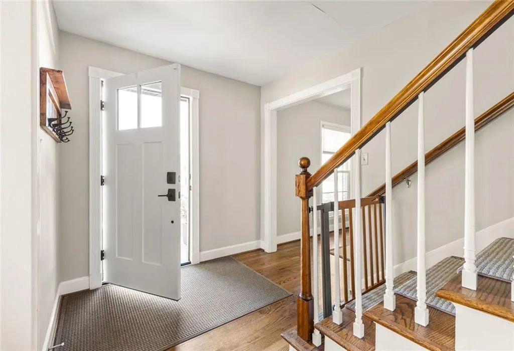 1095 Churchill Downs Road Ne, Atlanta, Georgia 30319, 4 Bedrooms Bedrooms, ,2 BathroomsBathrooms,Residential,Sold,1095 Churchill Downs Road Ne,7711096