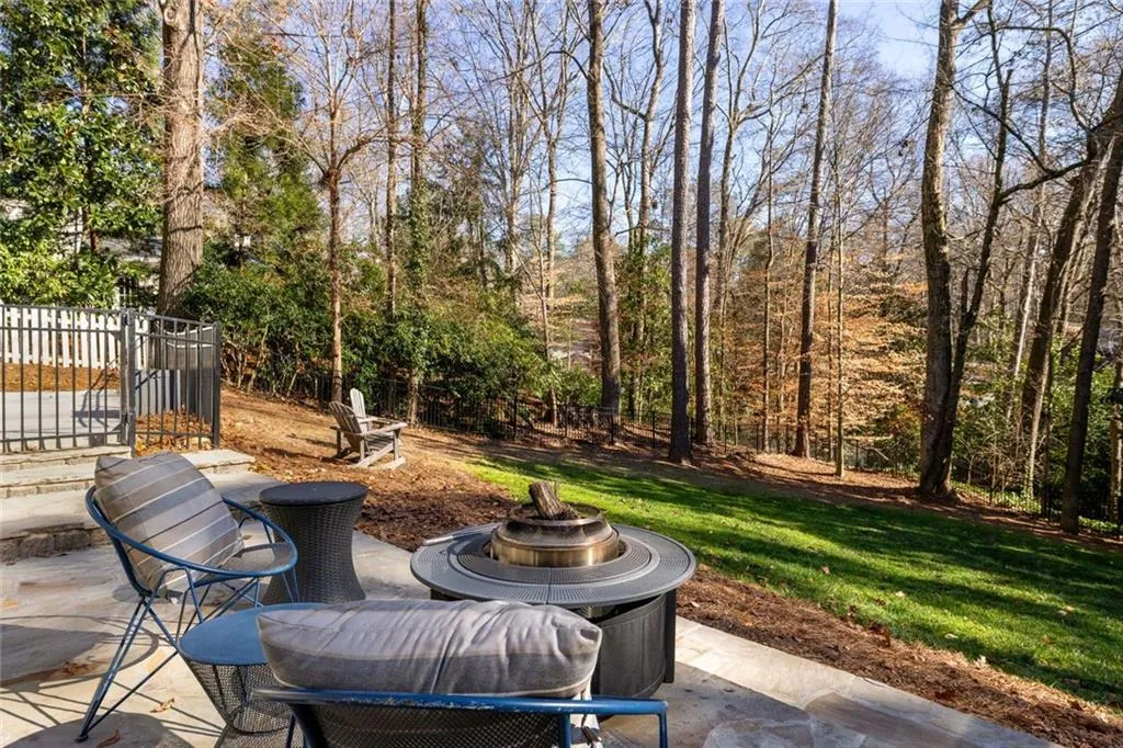 1095 Churchill Downs Road Ne, Atlanta, Georgia 30319, 4 Bedrooms Bedrooms, ,2 BathroomsBathrooms,Residential,Sold,1095 Churchill Downs Road Ne,7711096