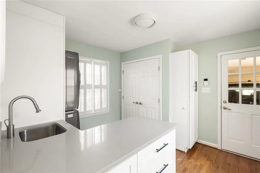 1095 Churchill Downs Road Ne, Atlanta, Georgia 30319, 4 Bedrooms Bedrooms, ,2 BathroomsBathrooms,Residential,Sold,1095 Churchill Downs Road Ne,7711096