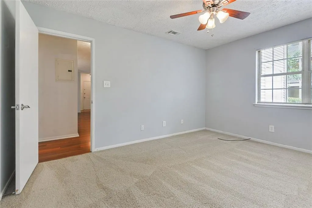6816 Glenridge Drive Unit H, Atlanta, Georgia 30328, 2 Bedrooms Bedrooms, ,1 BathroomBathrooms,Residential,For Sale,6816 Glenridge Drive Unit H,7631128