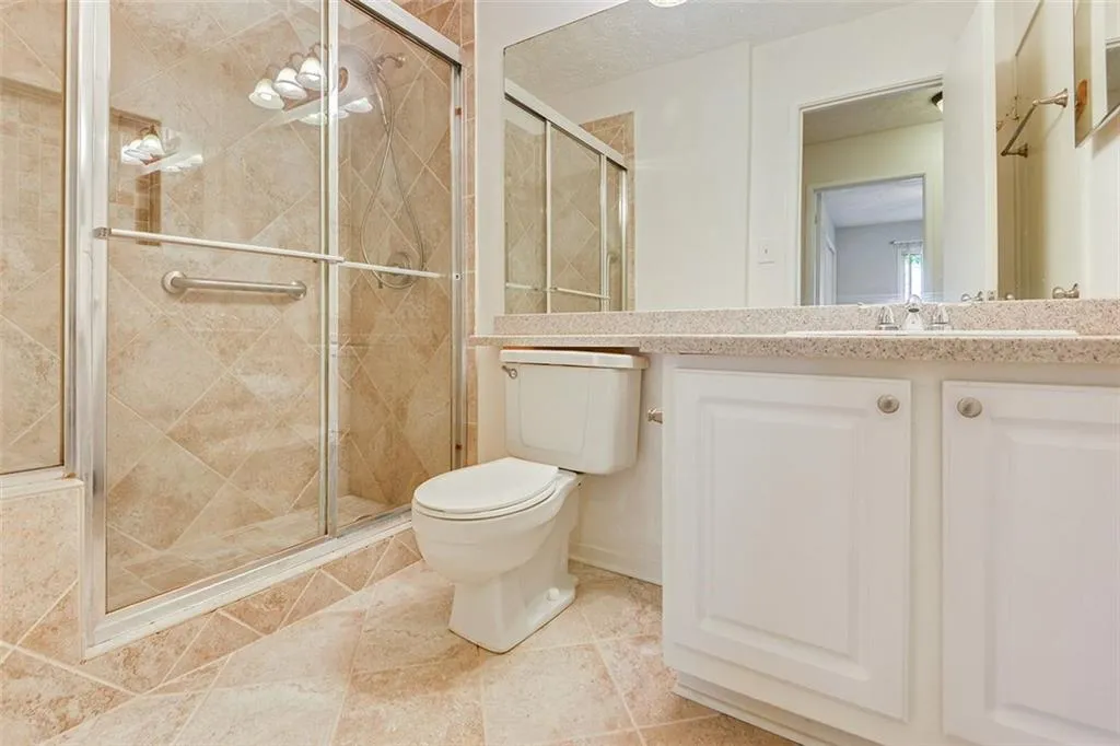 6816 Glenridge Drive Unit H, Atlanta, Georgia 30328, 2 Bedrooms Bedrooms, ,1 BathroomBathrooms,Residential,For Sale,6816 Glenridge Drive Unit H,7631128