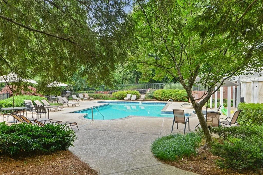 6816 Glenridge Drive Unit H, Atlanta, Georgia 30328, 2 Bedrooms Bedrooms, ,1 BathroomBathrooms,Residential,For Sale,6816 Glenridge Drive Unit H,7631128